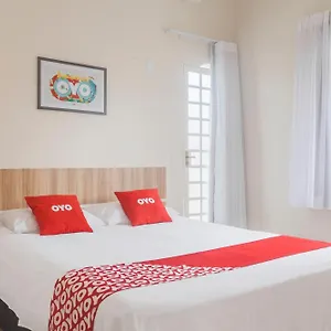 Oyo Brisa Tropical, 4*, Brasília Brasil